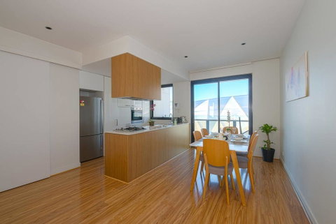 Double Storey Harbortown Townhouse - Accommodation ACT 2