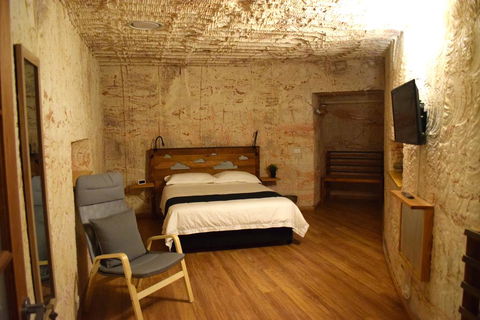 Dug Out B&B Apartments - Accommodation ACT 1