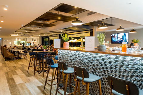 Elite Gold Coast - Accommodation ACT 1