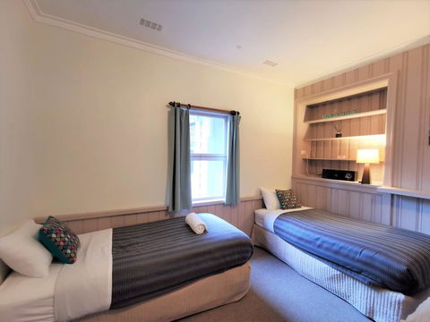 Elm Lodge Bright - Accommodation ACT 2