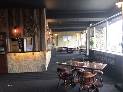 Falls Creek Hotel - Accommodation ACT 3
