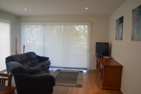 Family Friendly Unit - Accommodation ACT 3