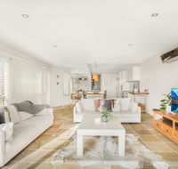 Family House With BBQ Deck Water View and Parking - Accommodation ACT
