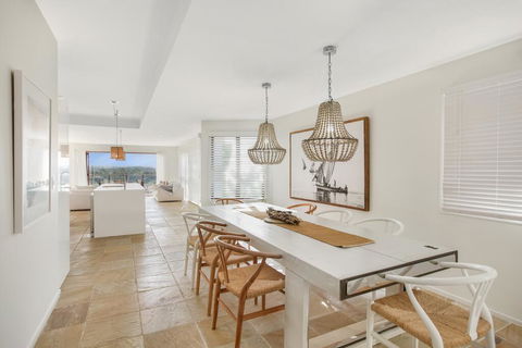 Family House With BBQ Deck, Water View And Parking - Accommodation ACT 3