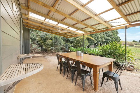Farm & Co-sy - Accommodation ACT 3