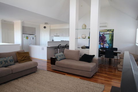 Flinders View - Accommodation ACT 3