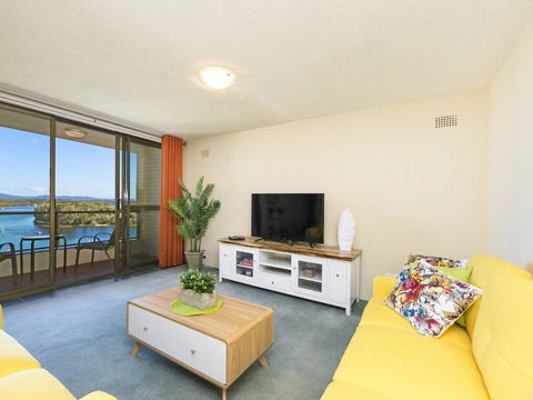 Forster Towers 54 With Lake And Ocean Views - Accommodation ACT 1