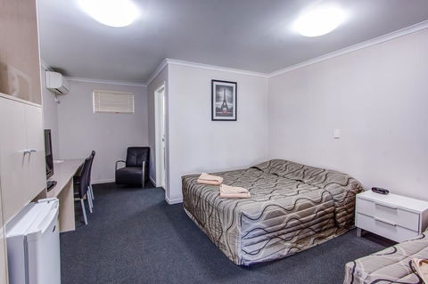 Galaxy Mackay Motor Inn - Accommodation ACT 3
