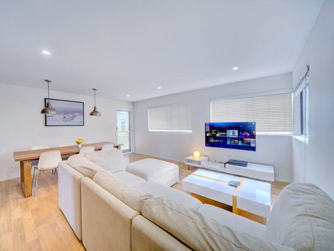 GCHM Beachside Getaway With Netflix & Wi-Fi - Accommodation ACT 0