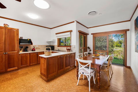 Getaway Haven In The Noosa Surrounds - Accommodation ACT 2