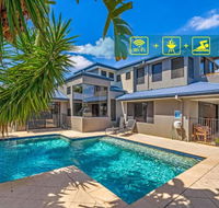 Gold Coast Stunning Waterfront Holiday Retreat - Accommodation ACT