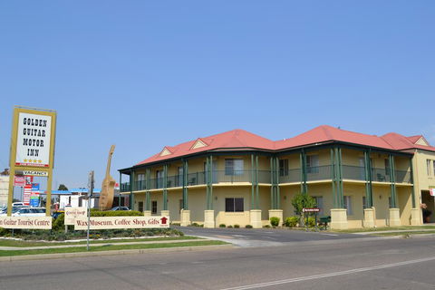 Golden Guitar Motor Inn - Accommodation ACT 2
