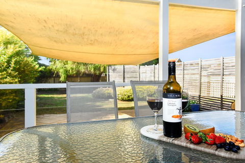 Goolwa Blue Escape - WiFi - Pet-Friendly - Accommodation ACT 0