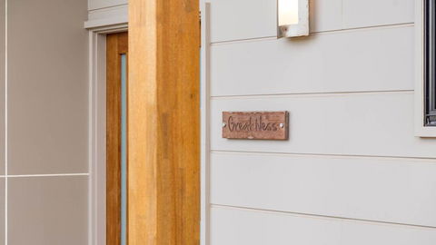 Great Ness Beachhouse - WiFi - Pet-Friendly - Accommodation ACT 2