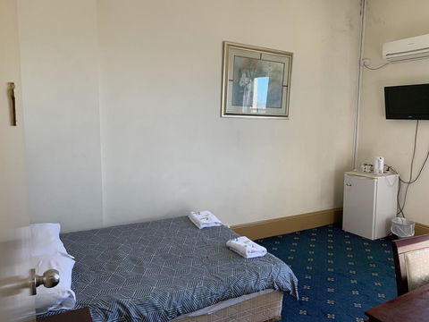 Great Western Hotel - Accommodation ACT 2