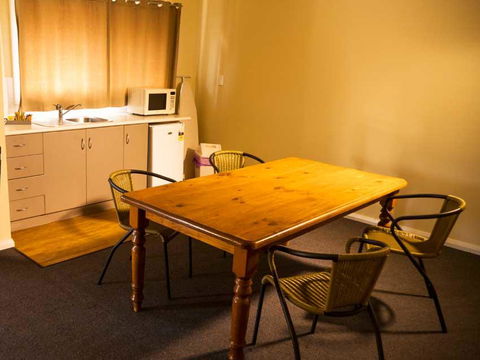 Great Western Travel Village - Accommodation ACT 3