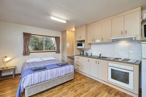 Gundagai Cabins & Tourist Park - Accommodation ACT 1