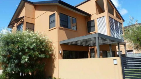 Gwydir Court 1 - Accommodation ACT 0