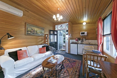 Hillside Country Retreat - Accommodation ACT 0