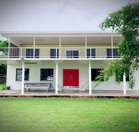Holiday Rental - Huge House With Beach Views - Accommodation ACT