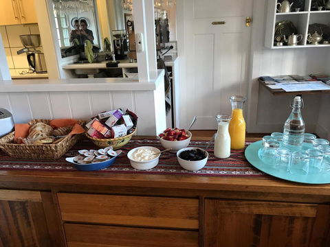 Holmwood Guesthouse - Accommodation ACT 2