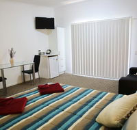 Honeybee - Country Accommodation - Accommodation ACT