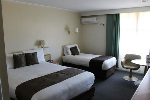 Hospitality Geraldton, SureStay By Best Western - Accommodation ACT 3