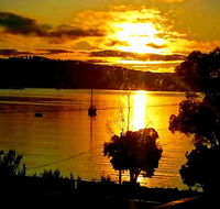 Islandview Beachhouse - 60m down driveway to Beach Dover Tasmania - Accommodation ACT