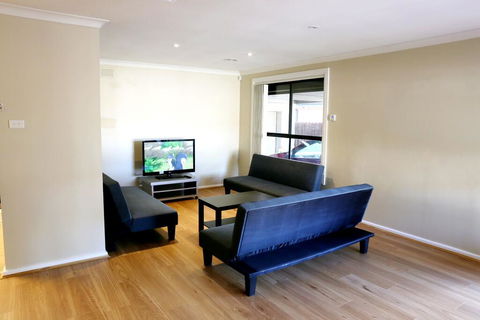 Isle Of Serenity Charming House - Accommodation ACT 3
