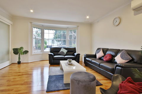 Ivy Units Glen Waverley - Accommodation ACT 3