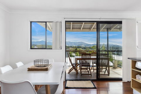 Jetty Escape - Accommodation ACT 3