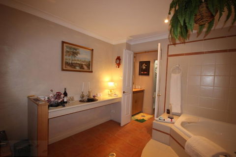 Kalimna - Spa Room - Accommodation ACT 0