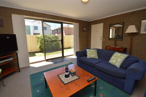 Kanandah 1 - Accommodation ACT 0