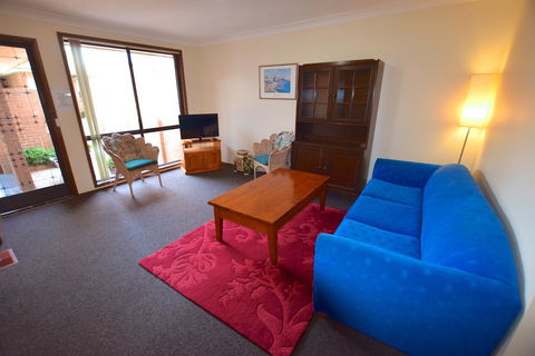 Katoomba Townhouses - Accommodation ACT 3
