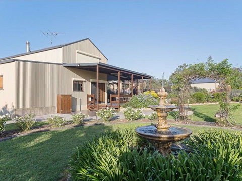 Kelman Cottage - Tucked Away With Pool + Native Wildlife - Accommodation ACT 1