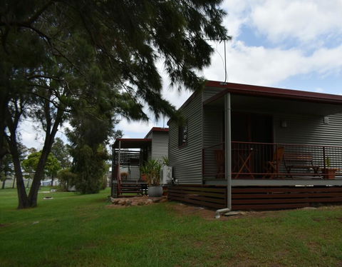 Killarney View Cabins And Caravan Park - Accommodation ACT 3