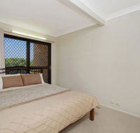 KINGSCLIFF HOLIDAY HOME ON THE HILL - SYD'S VIEW - Accommodation ACT