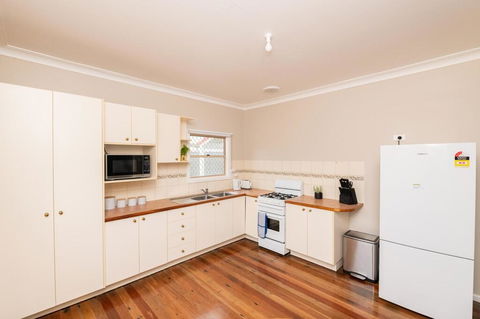 Kinross On Cox Sweet, Neat & Simple + Wifi - Accommodation ACT 0