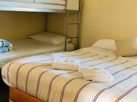 Kootingal Hotel - Accommodation ACT 2