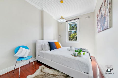 KOZYGURU SYDNEY CBD DARLINGHURST SPLIT LEVEL 2 BEDROOM TOWNHOUSE NDA023 - Accommodation ACT 2