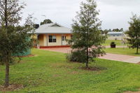 Book Sea Lake Accommodation Vacations Accommodation ACT Accommodation ACT