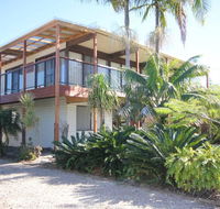 Lakehouse on Oxley - Accommodation ACT