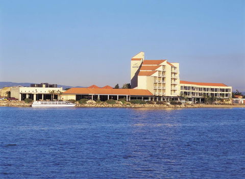 Lakes Hotel - Accommodation ACT 0