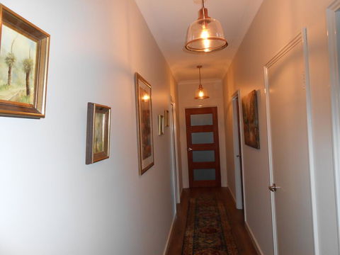 Lakeview - Accommodation ACT 1