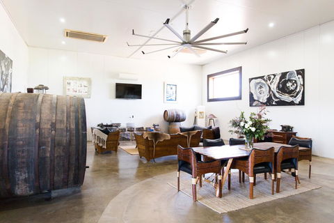 Lazy River Estate Boat House Villa - Accommodation ACT 0