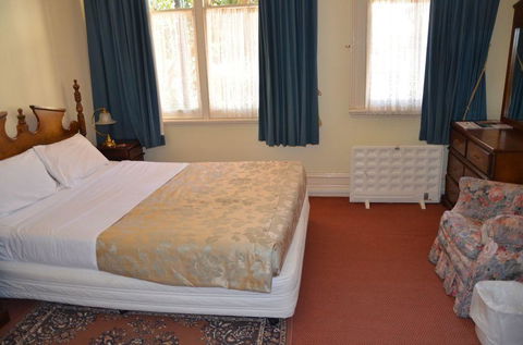 Leura House - Accommodation ACT 1