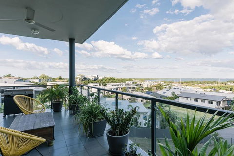 Luxury & Location - Sea Views With Modern Class ! - Accommodation ACT 3