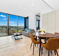 Luxury and Right next to the Central station  Shopping Center - Accommodation ACT