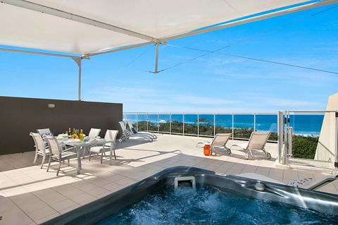 LUXURY BALE PENTHOUSE & JACUZZI SPA 1328 NORTH CULTURE - Accommodation ACT 1
