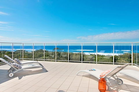 LUXURY BALE PENTHOUSE & JACUZZI SPA 1328 NORTH CULTURE - Accommodation ACT 0